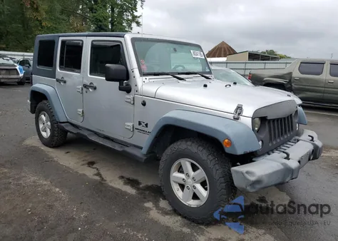 2008 Jeep Wrangler Unlimited X z USA, uszkodzony, nr VIN 1J4GA39158L505254